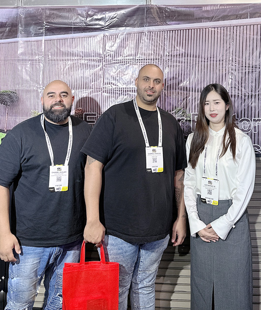 On site communication at the exhibition